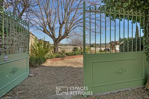 L&rsquo;Âme d&rsquo;un Prieuré : Propriété avec piscine et vue