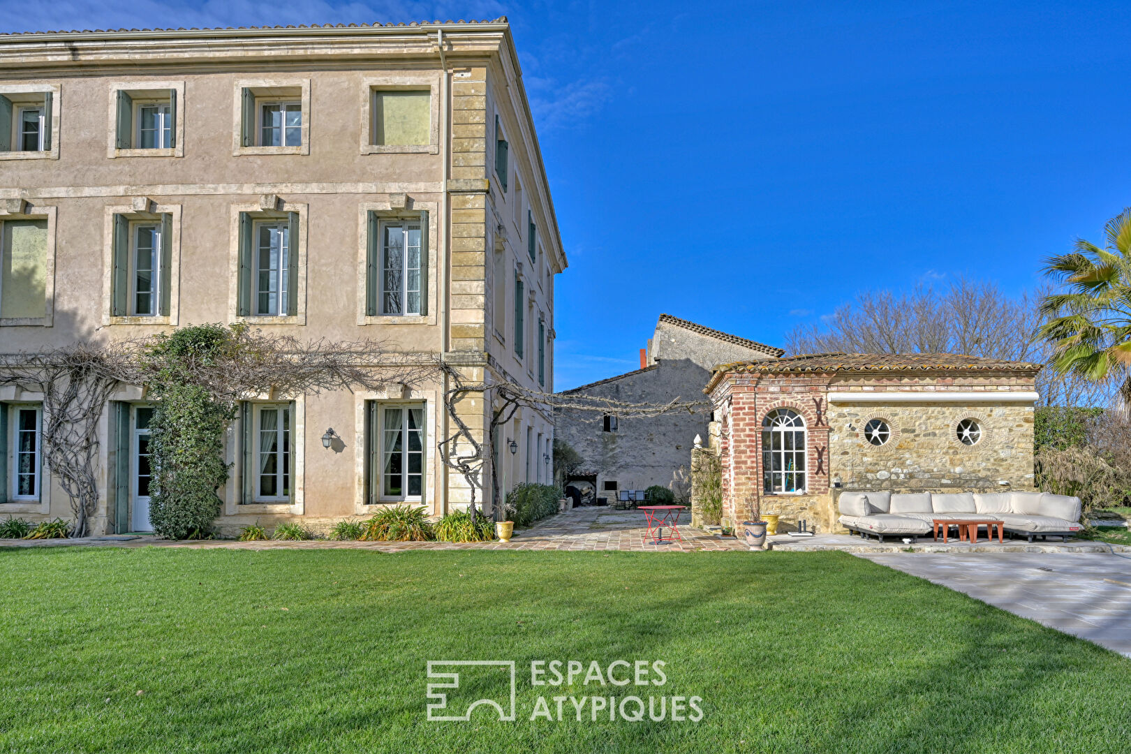 Hôtel particulier du XVIII siècle avec jardin et piscine