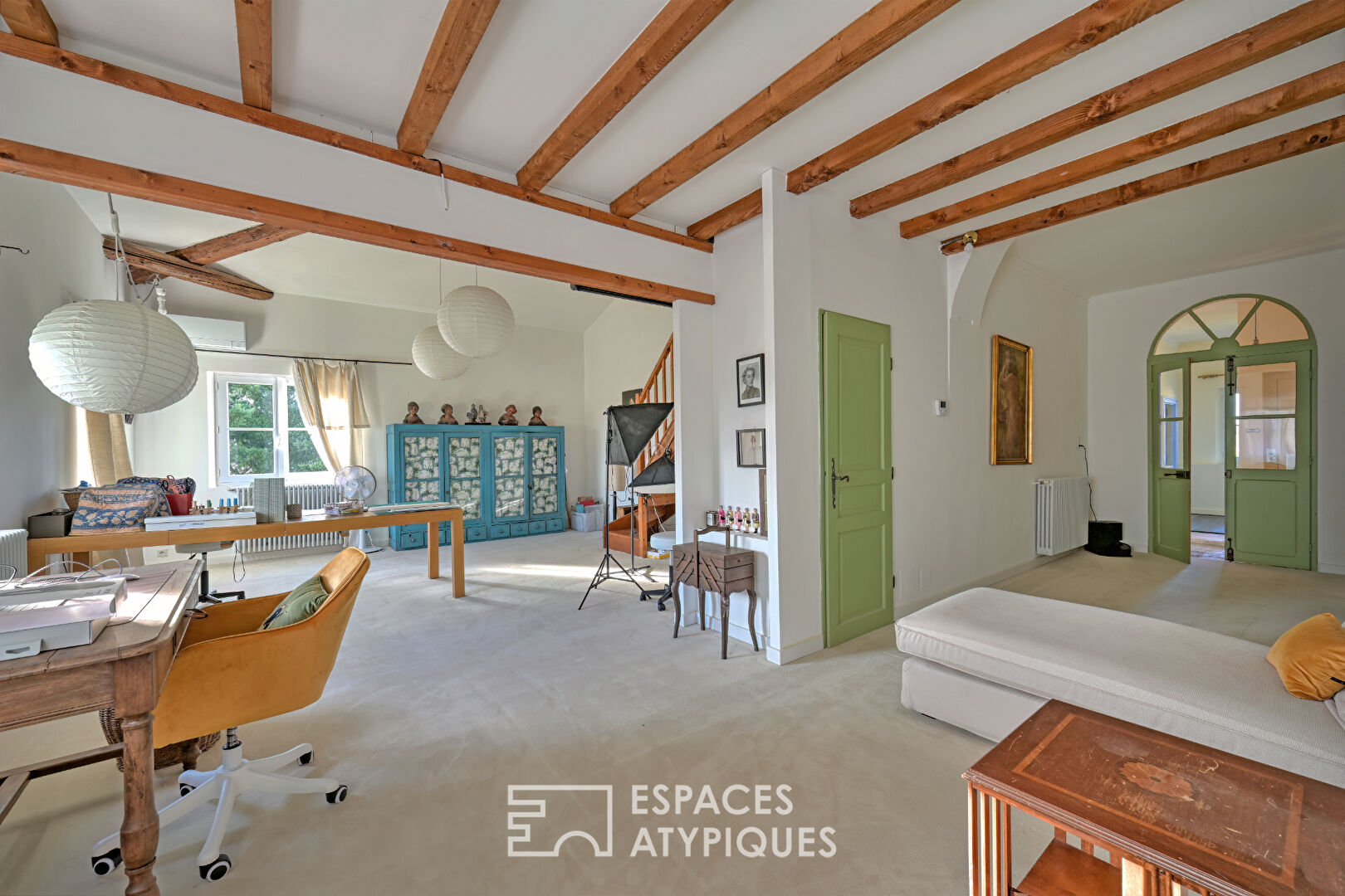 Hôtel particulier du XVIII siècle avec jardin et piscine