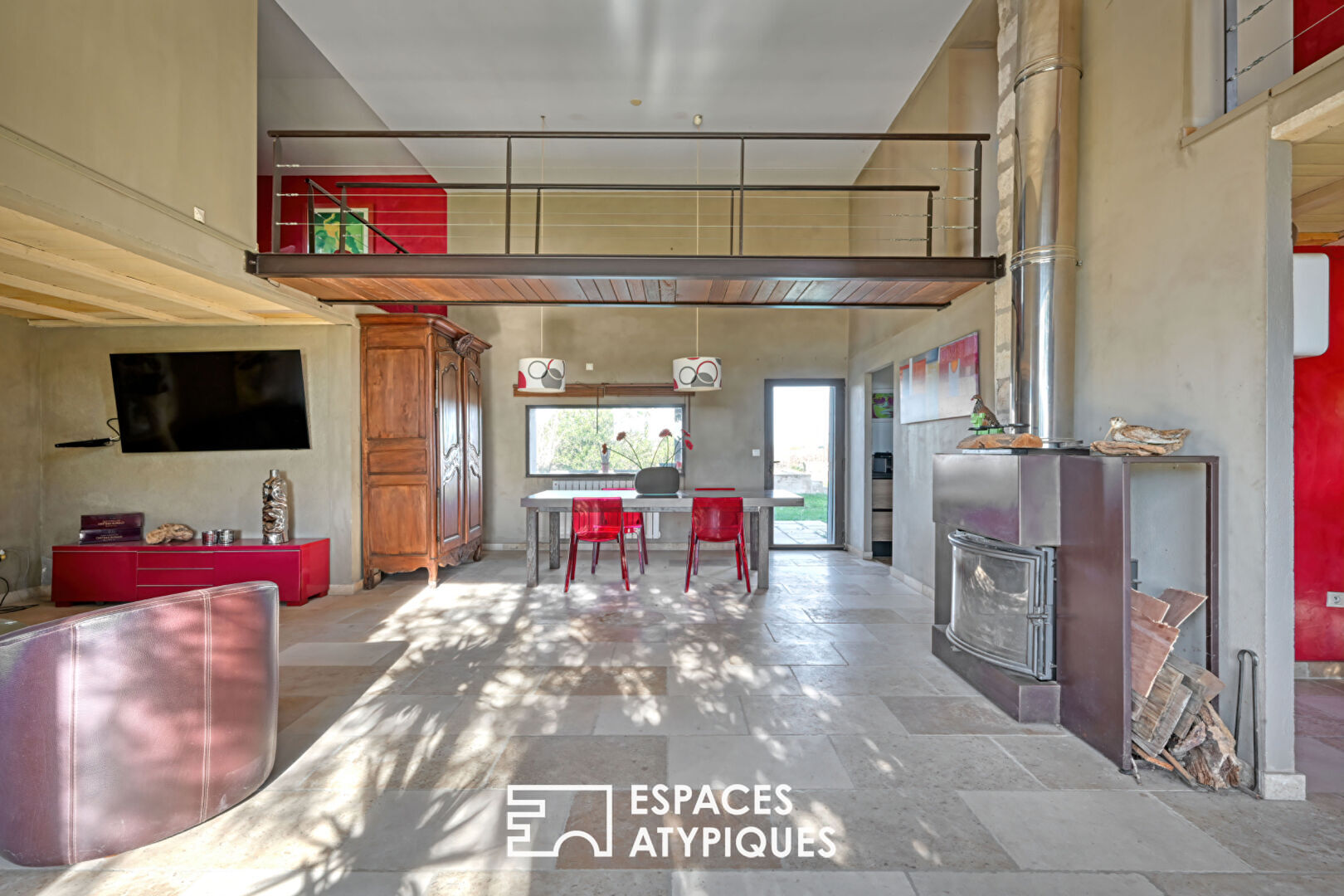 Mas Contemporain au Coeur des Vignes