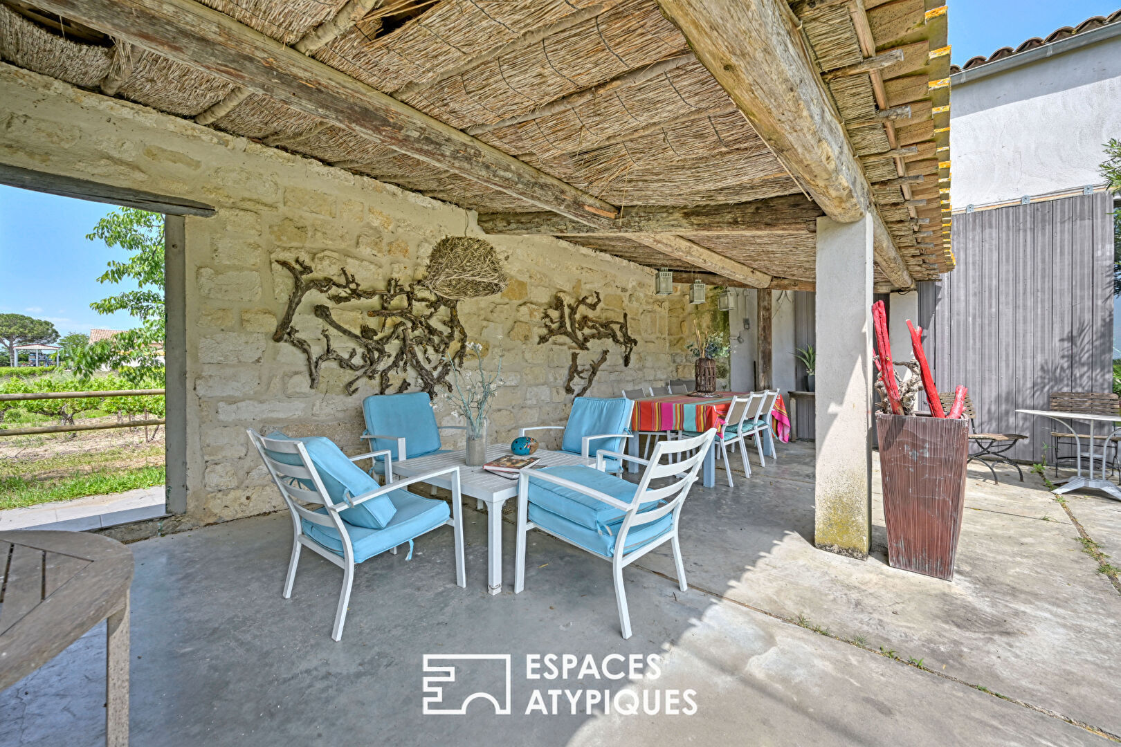 Mas Contemporain au Coeur des Vignes