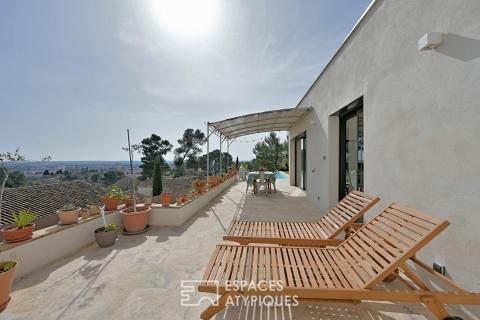 Maison lumineuse au style actuel avec Vue – Collines Est