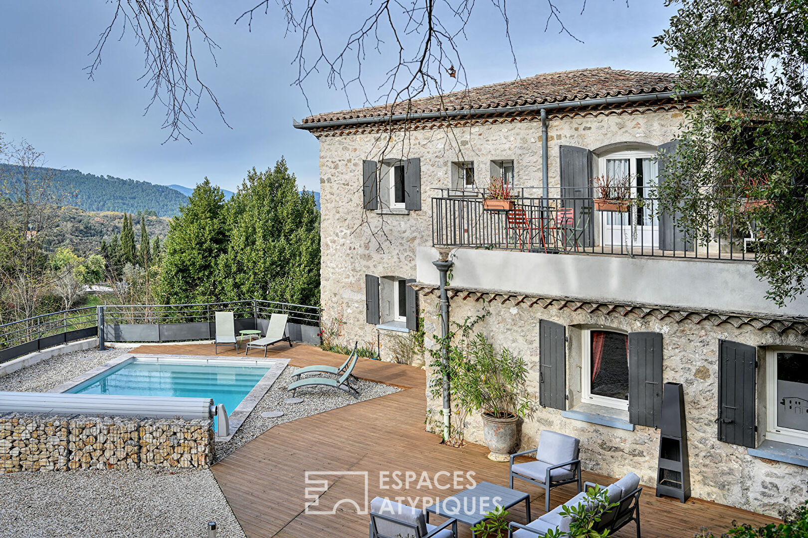 Magnificent renovated Bastide on the heights of Anduze