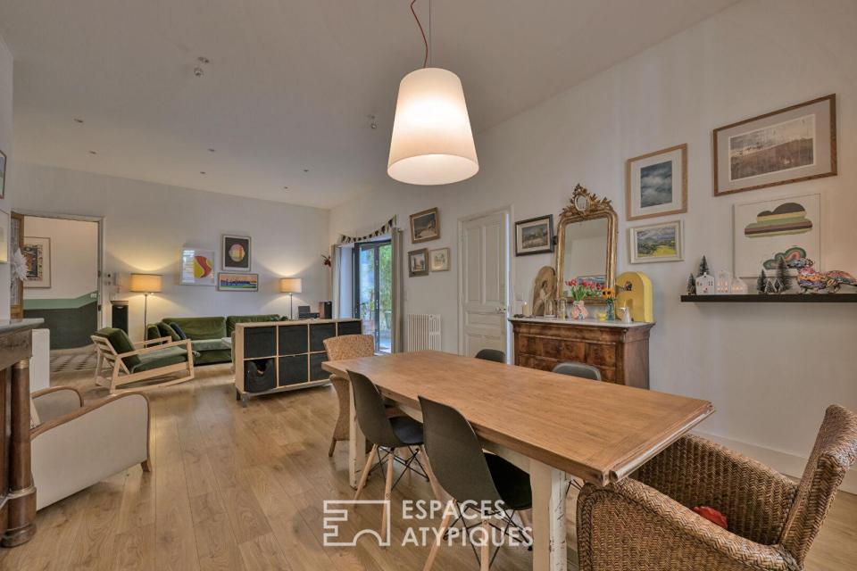 Maison de ville conviviale, extérieur et bassin quartier Carnot