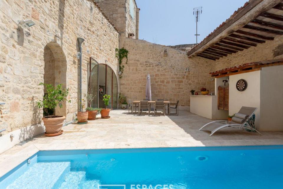 Grande demeure familiale aux portes de la Camargue