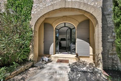 A l&rsquo;abri des regards, Mas avec jardin et piscine