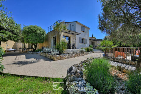 Villa de caractère avec studio indépendant, jardin et piscine
