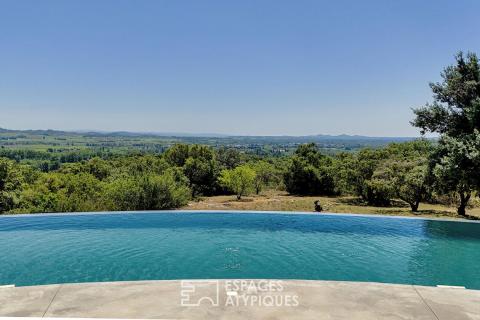 Villa d&rsquo;architecte avec piscine et vue à 360°