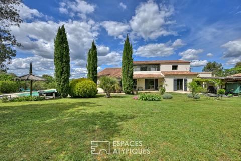 Charming villa with swimming pool and commanding views
