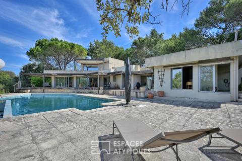 « La belle endormie » Villa d’architecte – Route d’Uzes