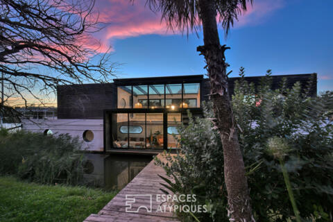 Maison flottante d’exception esprit loft en petite Camargue