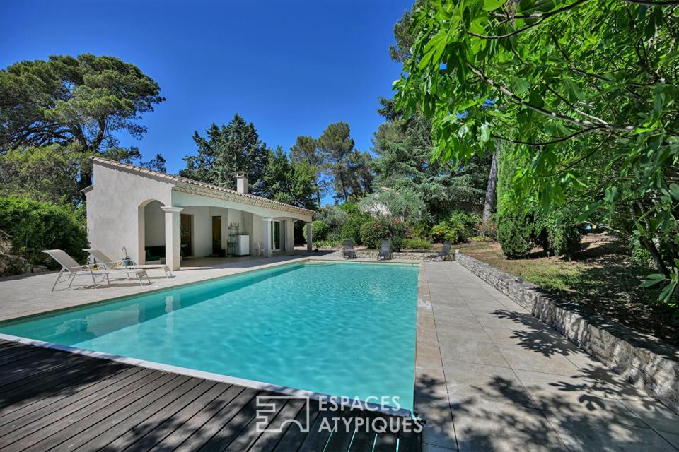 Grande bastide familiale avec piscine et mazet dans le quartier de la Cigale