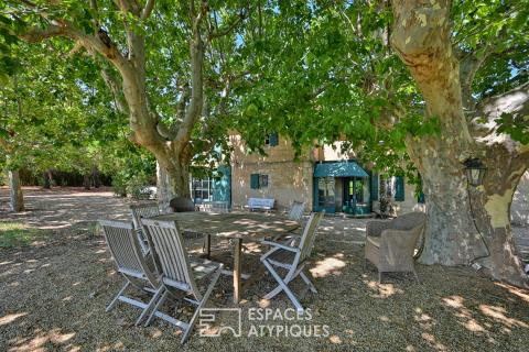 Maison familiale authentique avec piscine en Petite Camargue