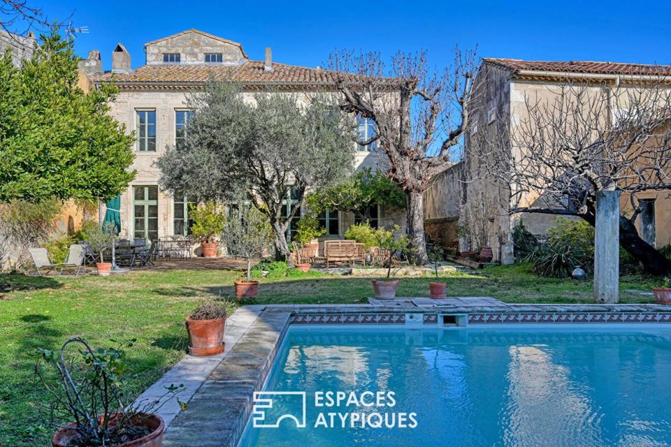 Maison de Maître et son intime jardin - 5 min de la gare TGV