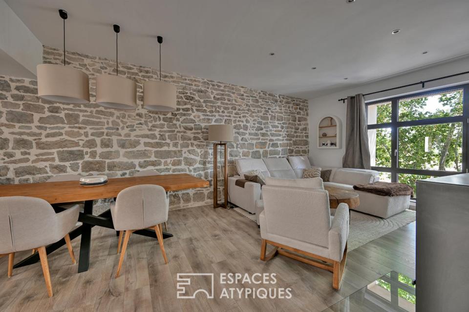 L'esprit attique, une maison de charme avec bassin en coeur de village