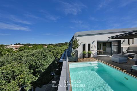 Penthouse d&rsquo;exception avec vue et piscine suspendue