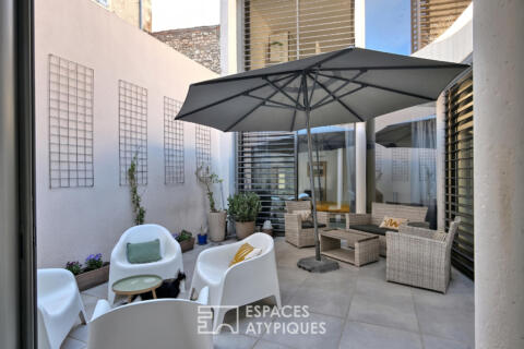 Renovated townhouse with patio