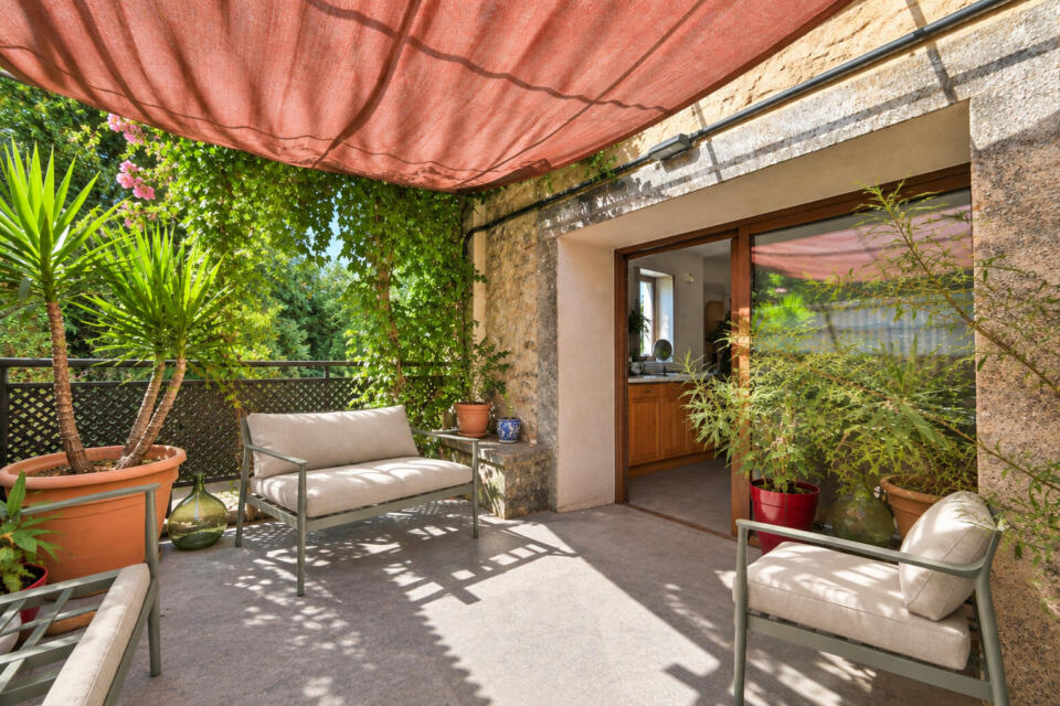 Maison de village rénovée avec terrasse