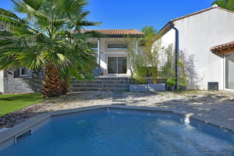 Villa contemporaine entre Uzès et le Pont du Gard