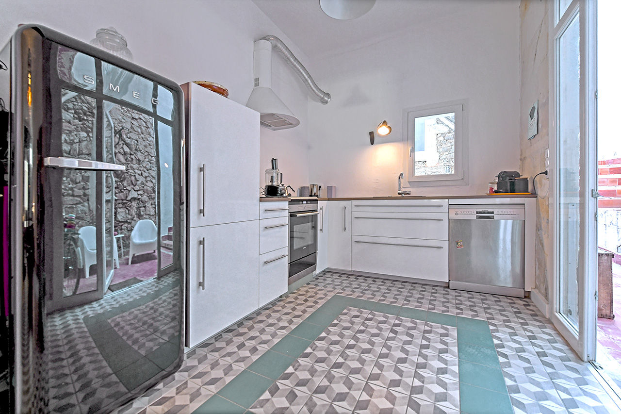 Townhouse with patio