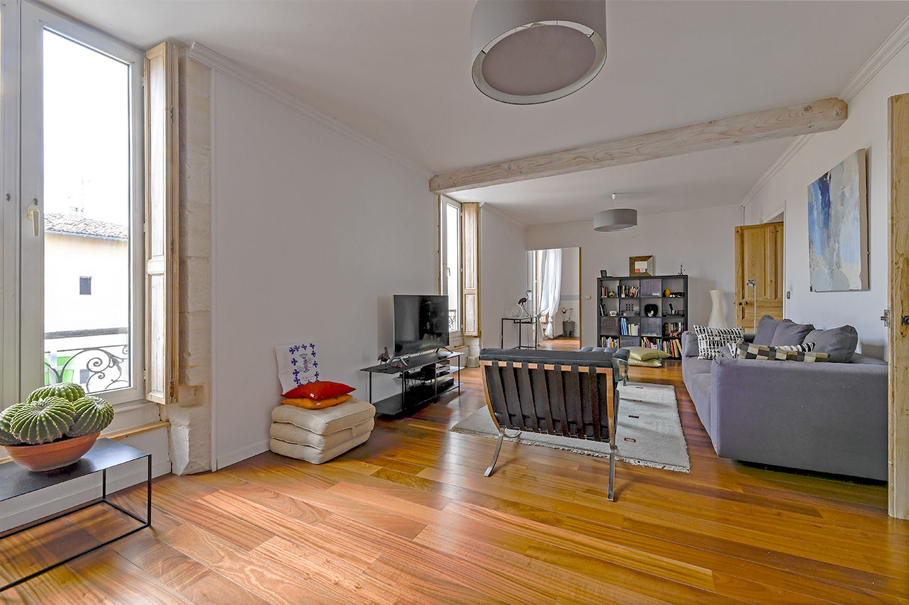 Appartement traversant en dernier étage