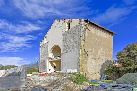 Grand loft à fort potentiel