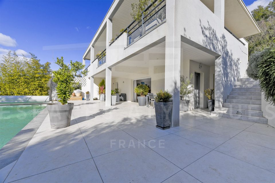 30640 BEAUVOISIN - Villa d'architecte contemplative - Réf. 2696