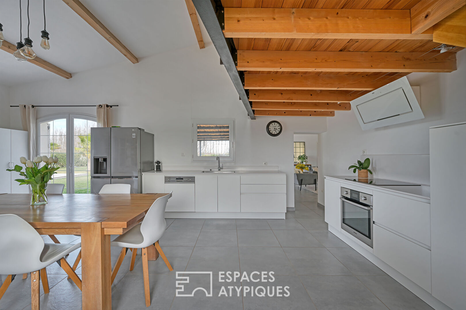 Grand Mas aux deux espaces de vie en Petite Camargue