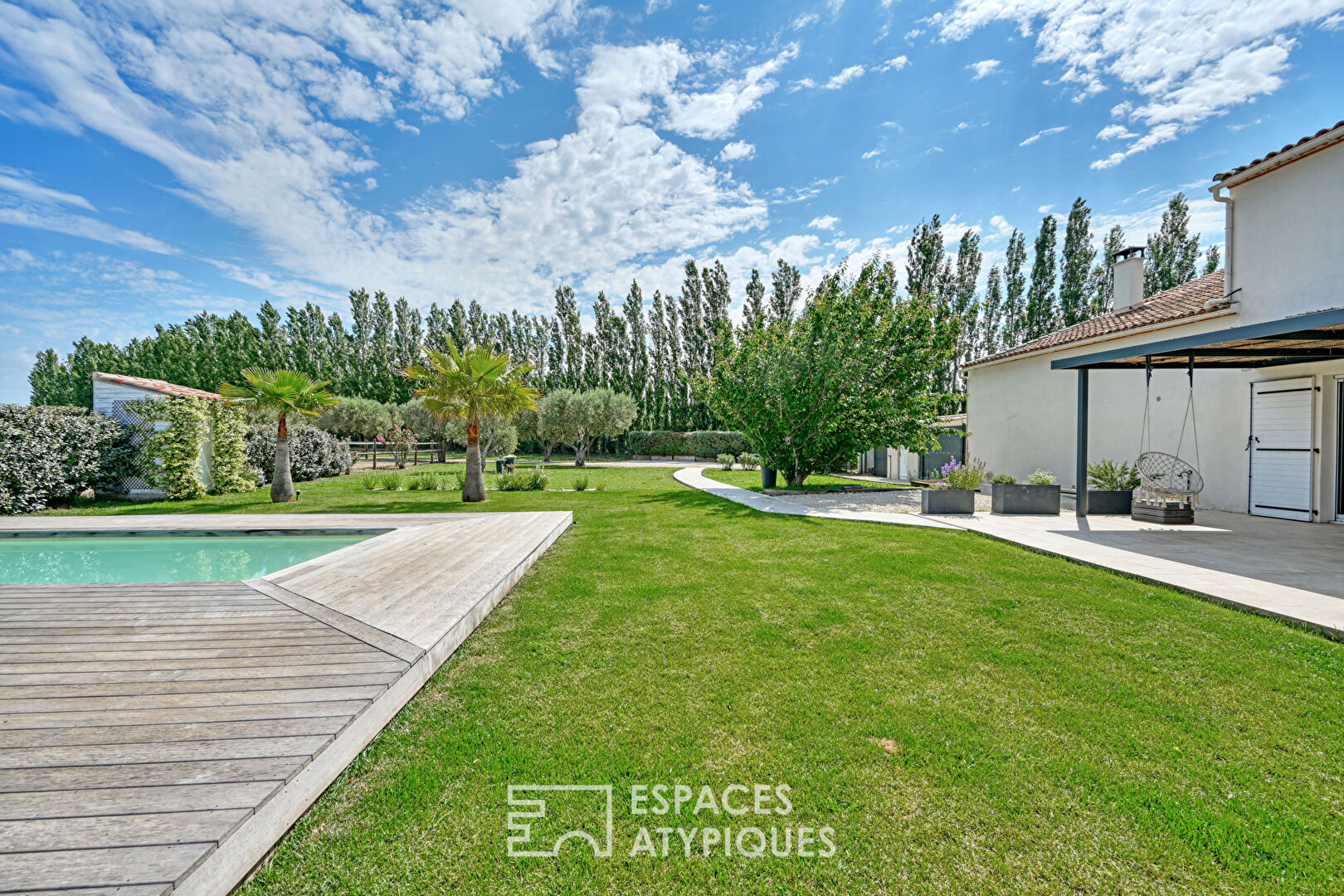 Grand Mas aux deux espaces de vie en Petite Camargue
