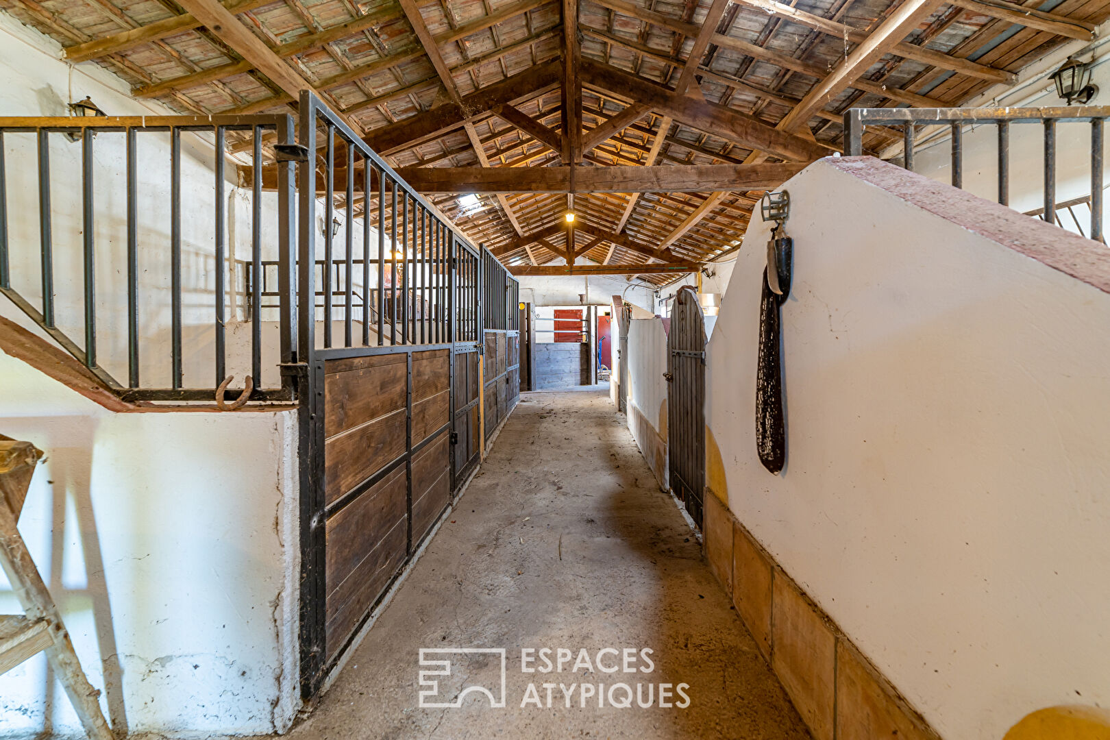 “The hacienda of 8 houses in the Camargue”