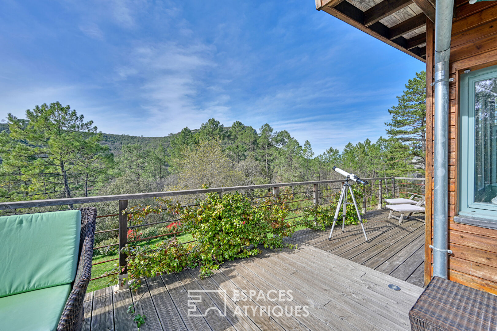 Wooden house with swimming pool and view in a haven of peace