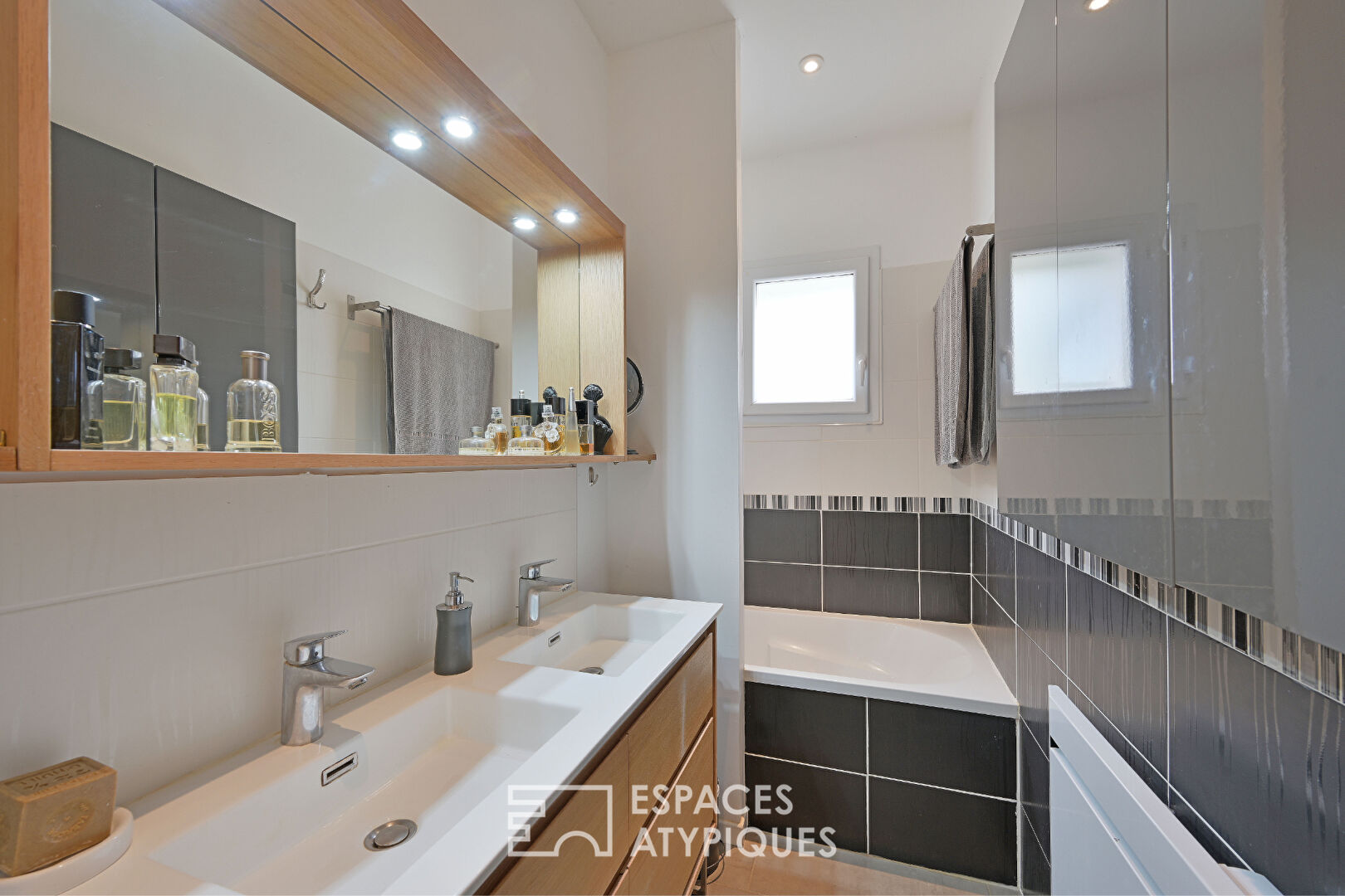 Charmante Maison avec piscine à proximité d’Uzès