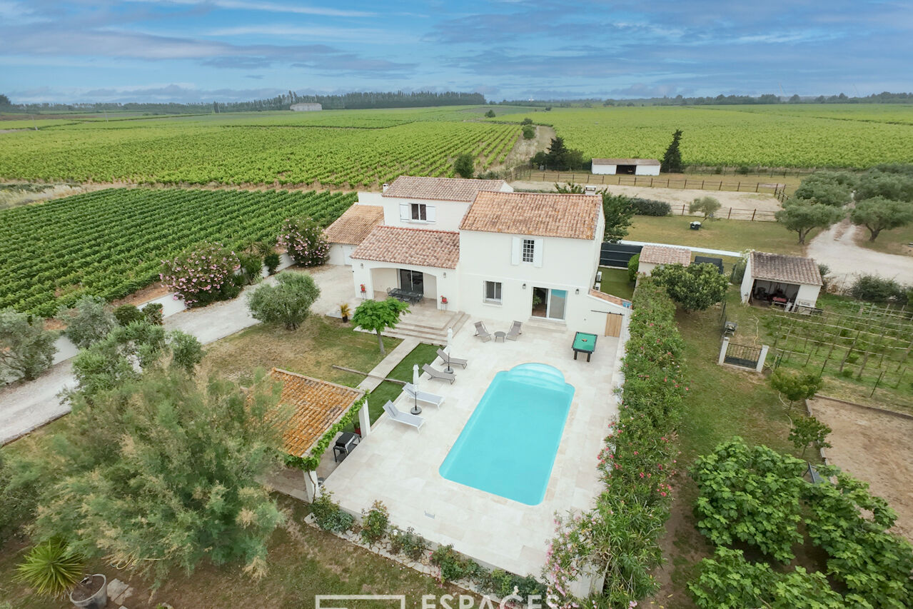 Contemporary farmhouse with two houses – Petite Camargue