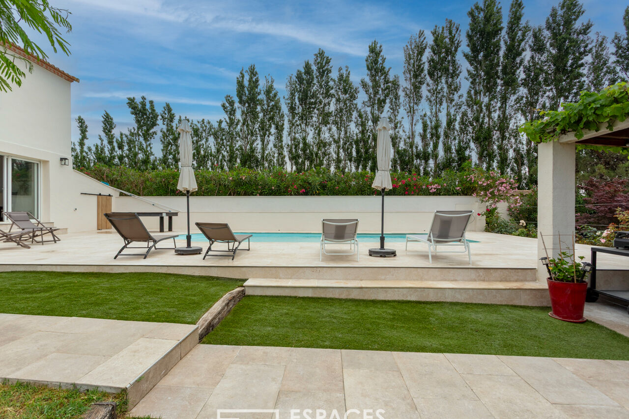 Contemporary farmhouse with two houses – Petite Camargue