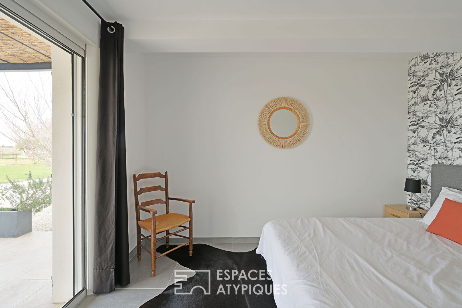 Contemporary farmhouse with two houses – Petite Camargue