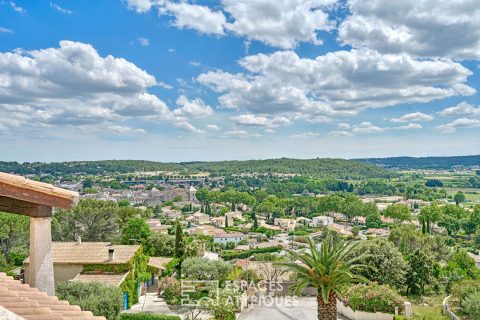 Villa avec vue dominante spectaculaire