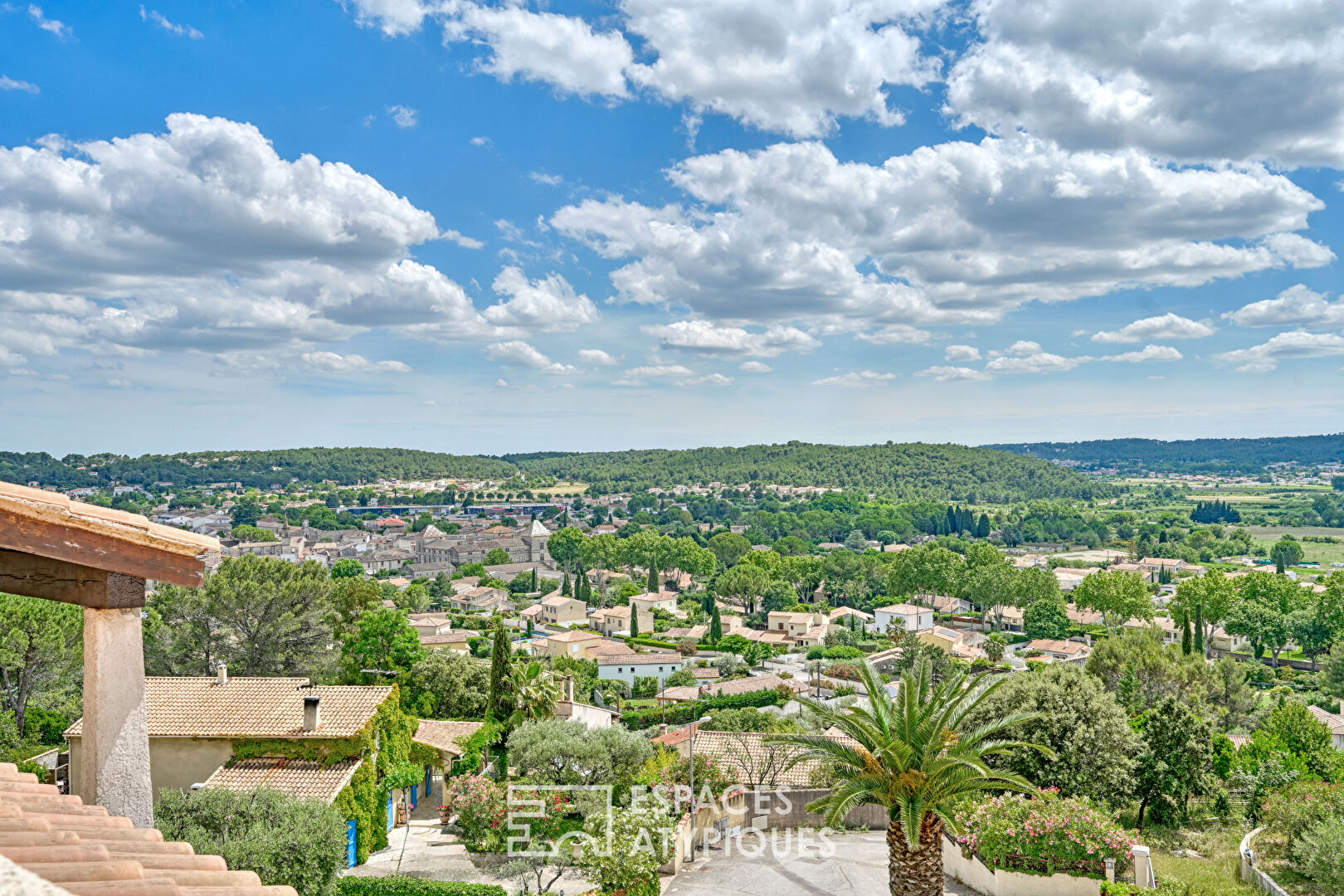 Villa avec vue dominante spectaculaire