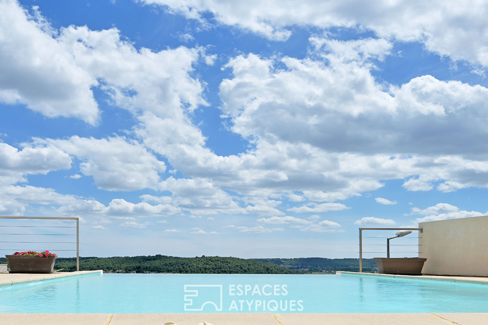 Villa avec vue dominante spectaculaire