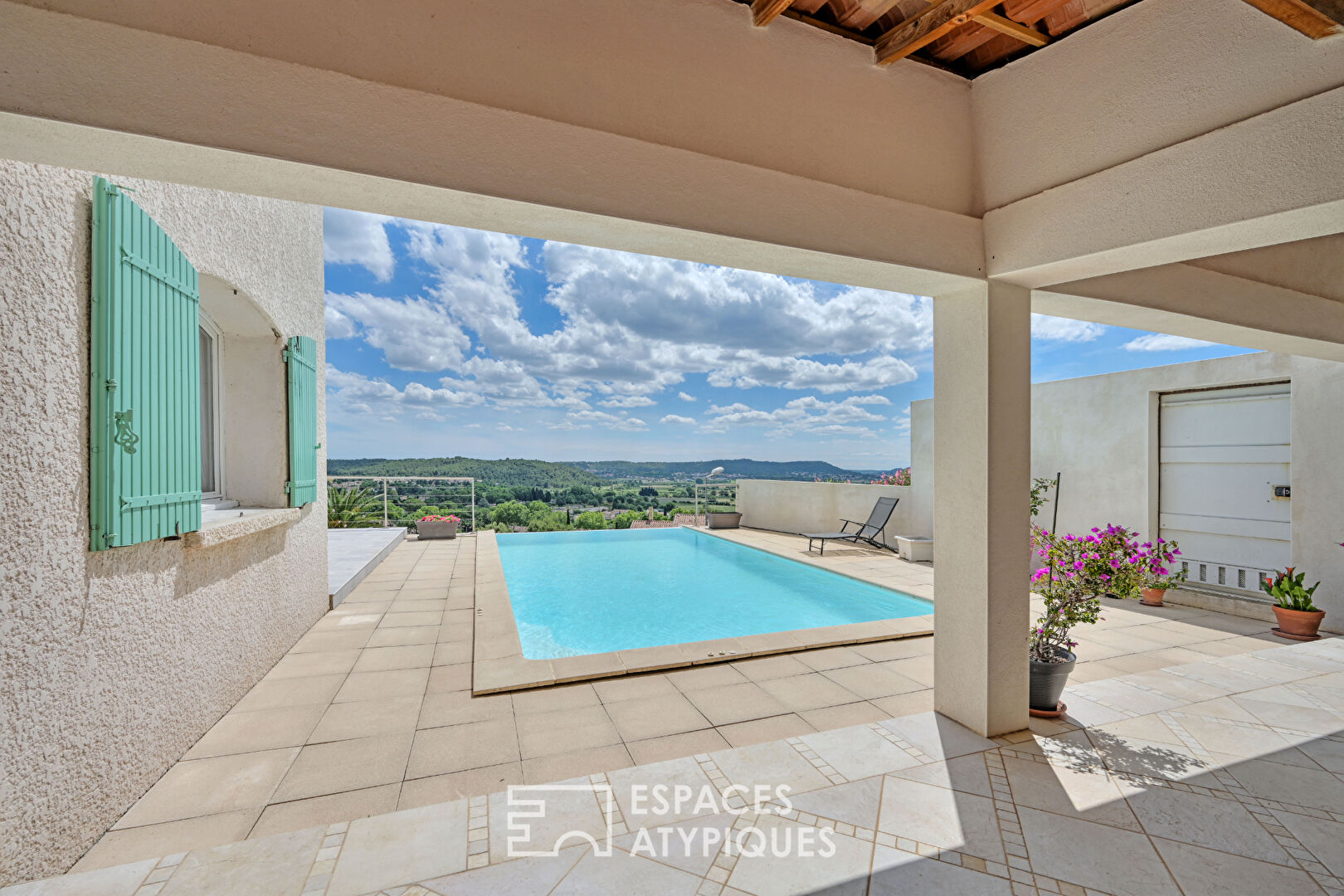Villa avec vue dominante spectaculaire