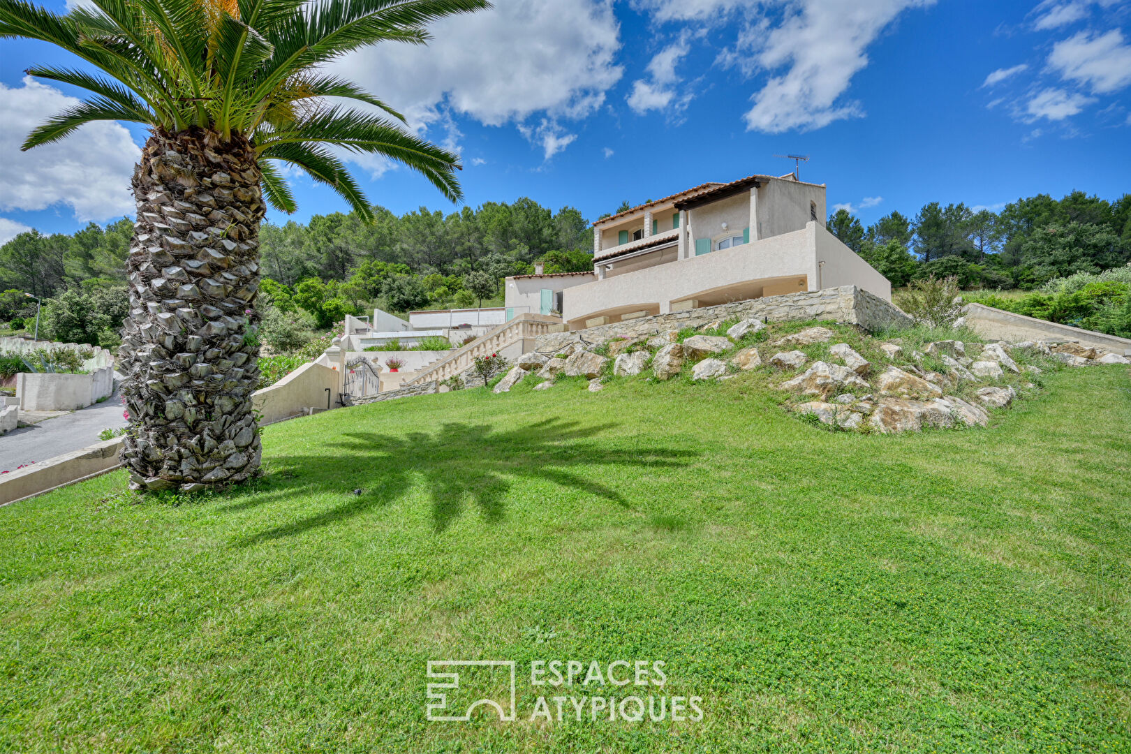 Villa avec vue dominante spectaculaire