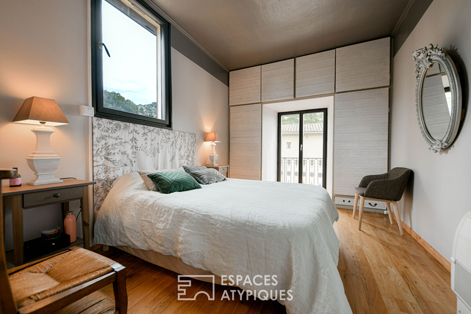 Charming village house with swimming pool 20 minutes from Uzès