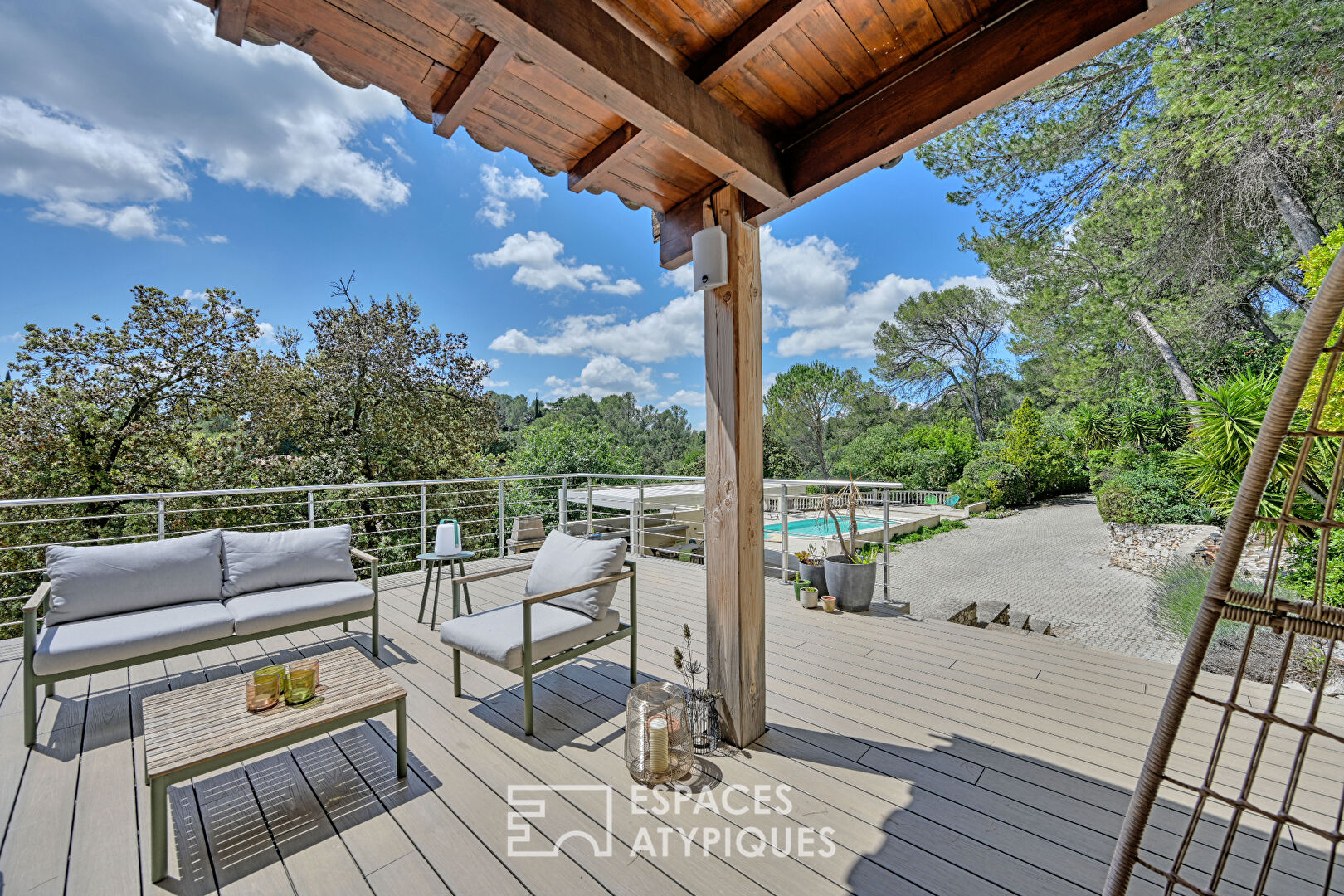 Charming family house with open views and swimming pool