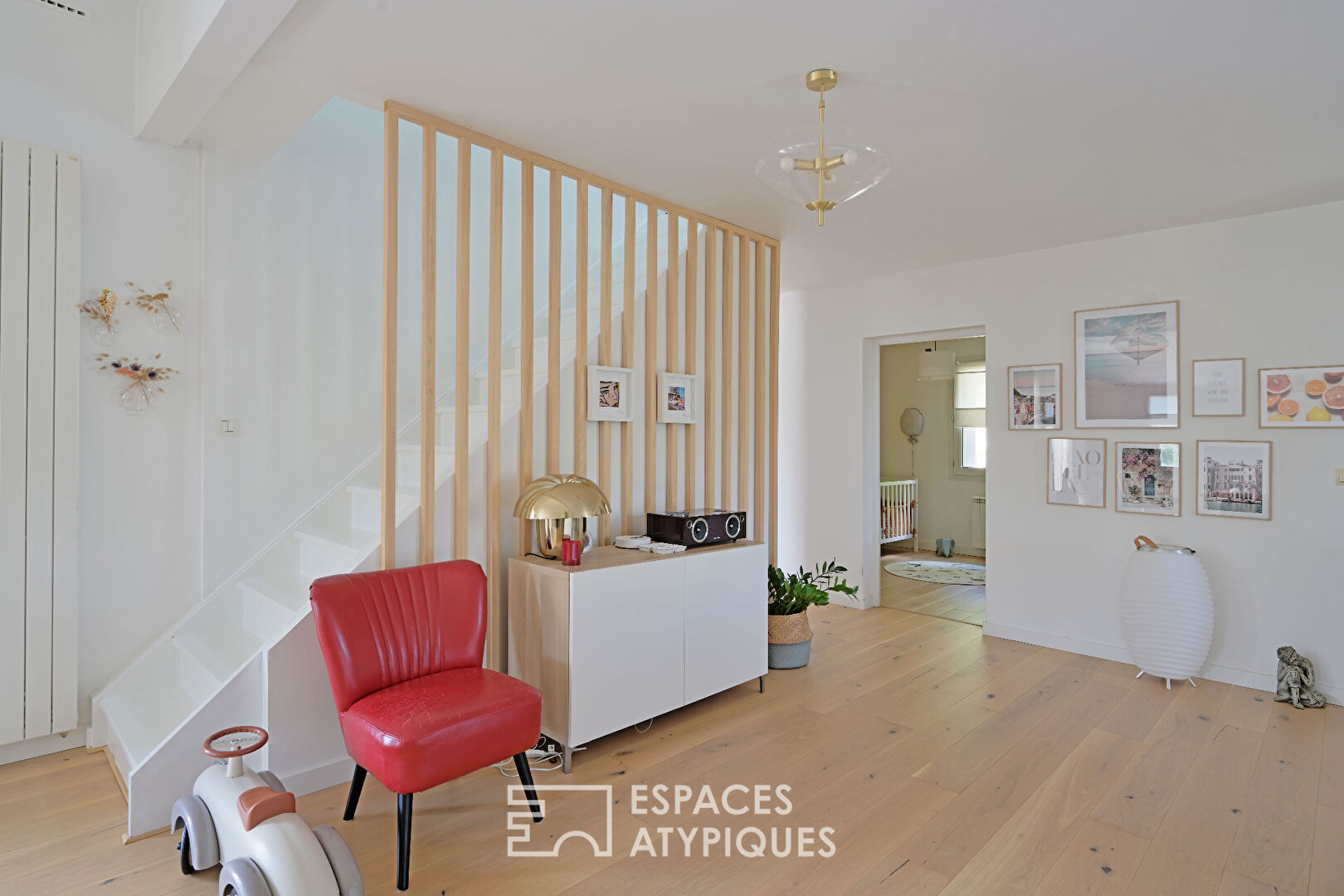 Charming family house with open views and swimming pool