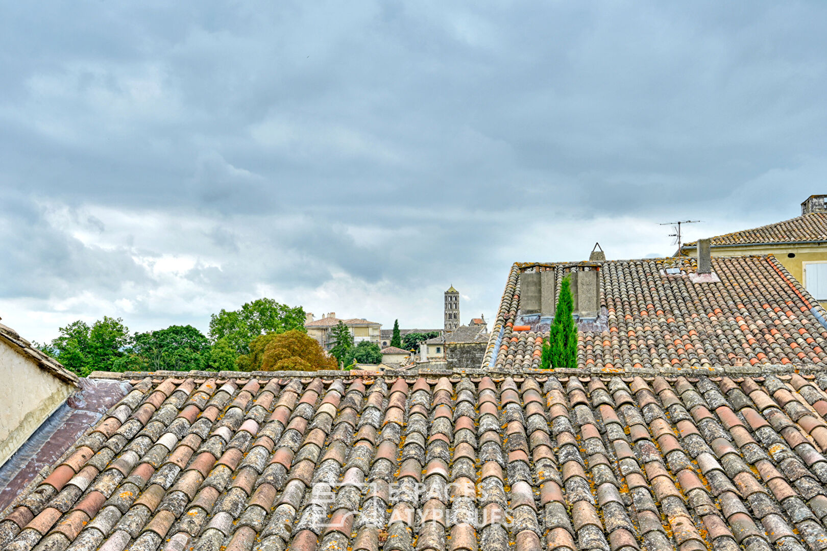 Townhouse with view in Uzès