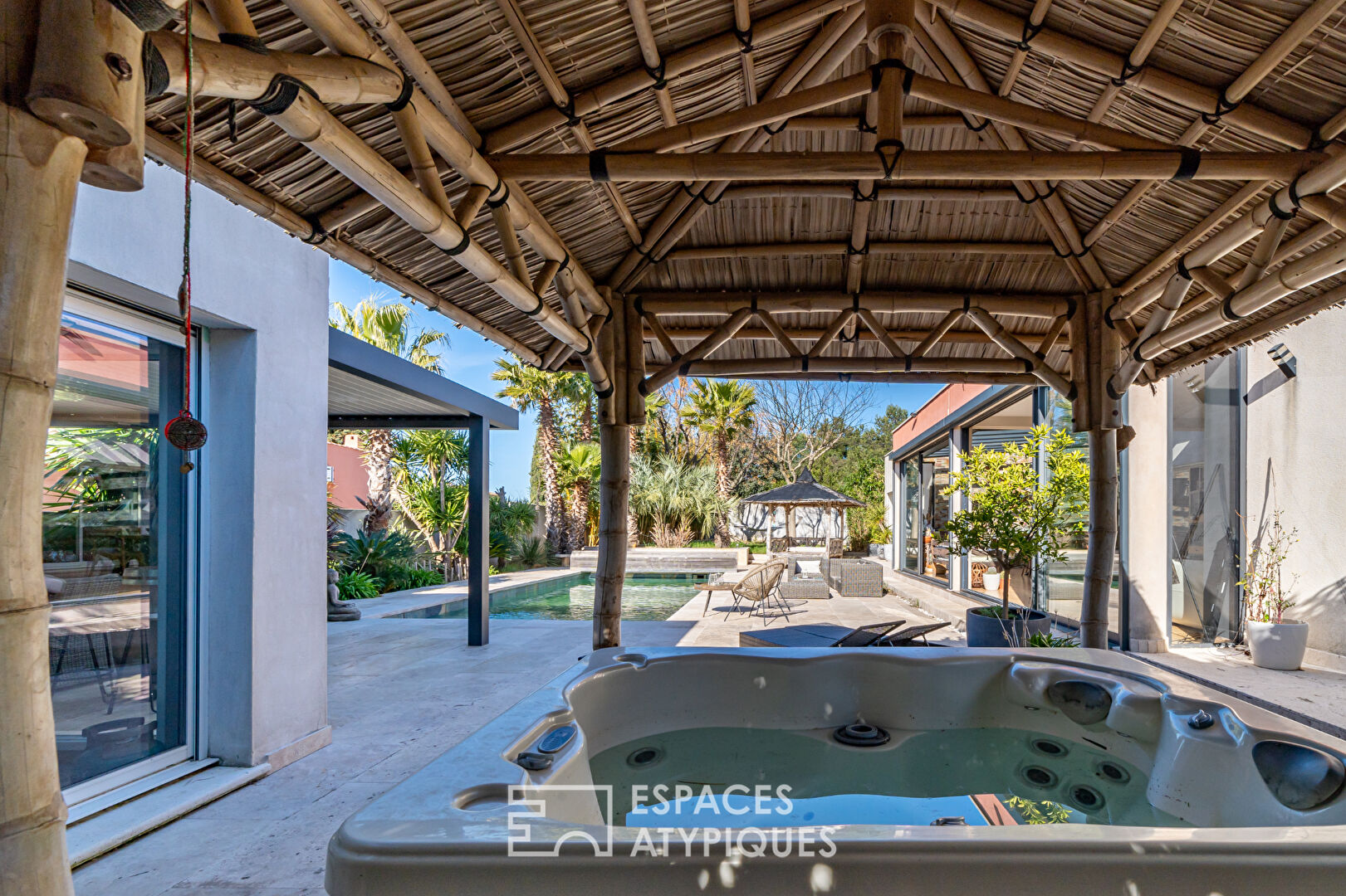 Spacious and bright contemporary villa between Uzès and Nîmes