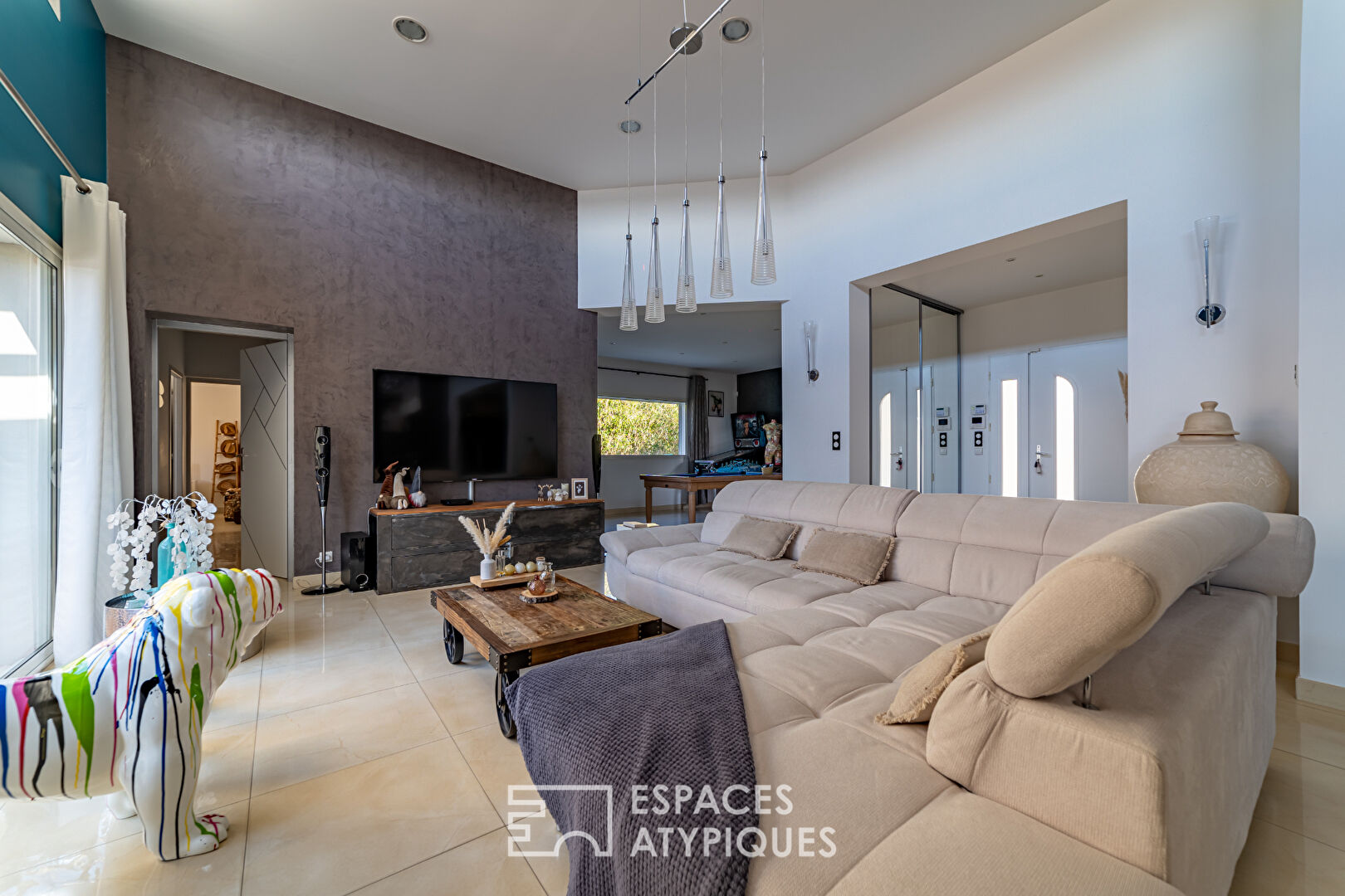 Spacious and bright contemporary villa between Uzès and Nîmes