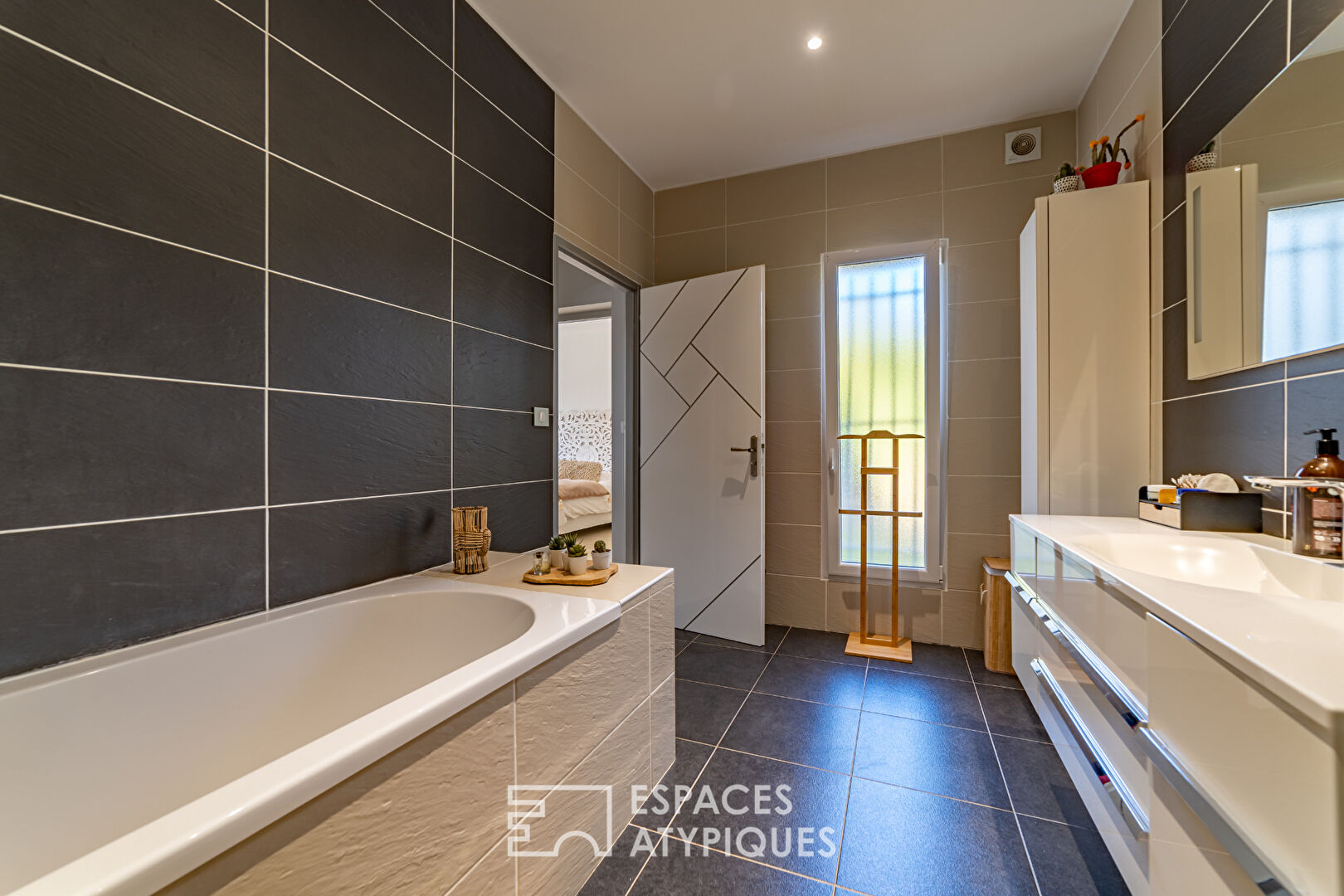 Spacious and bright contemporary villa between Uzès and Nîmes