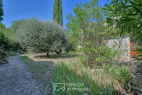 Maison à fort caractère et jardin intime en Vaunage