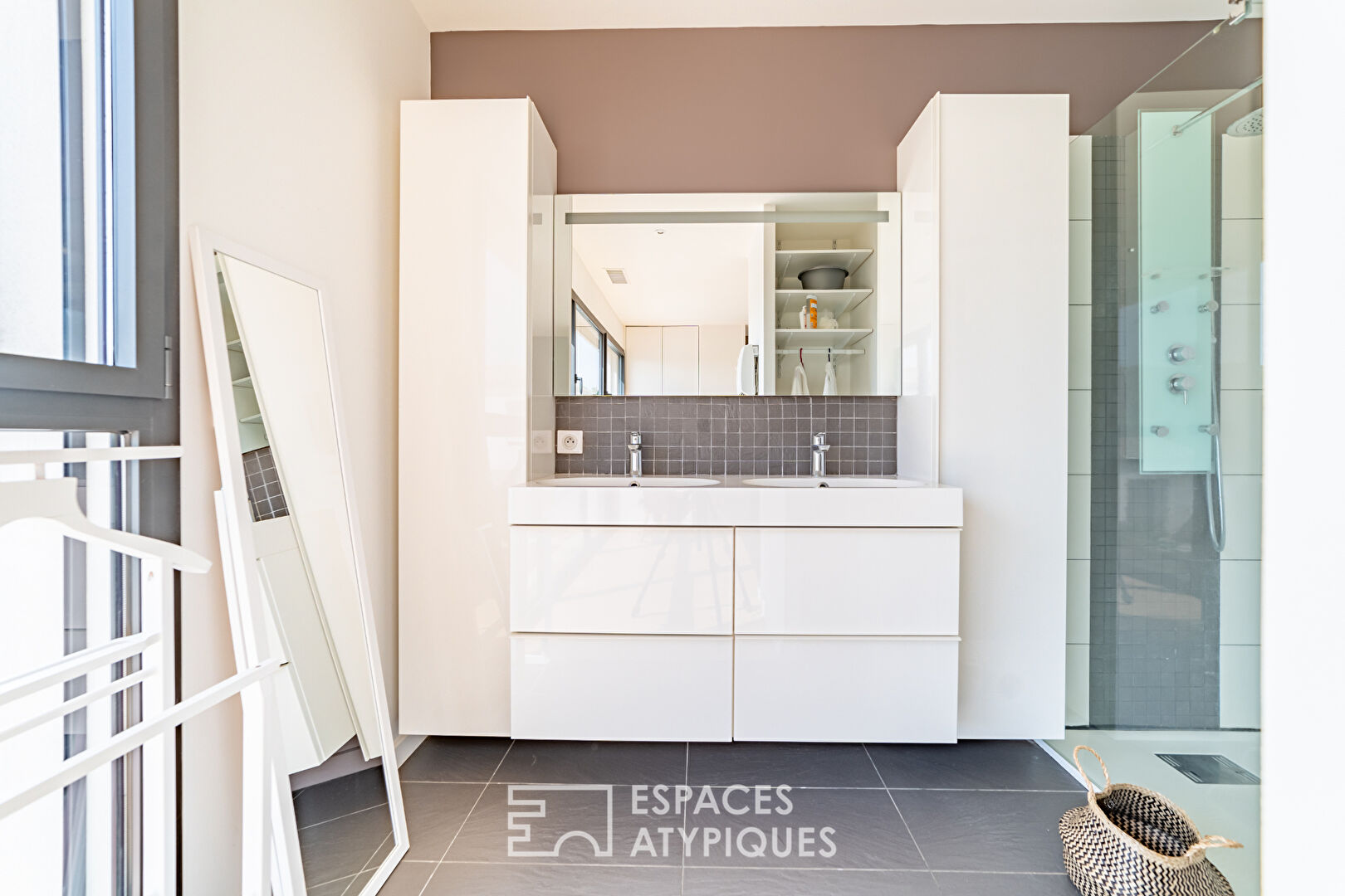 Sublime villa-loft avec piscine et spa