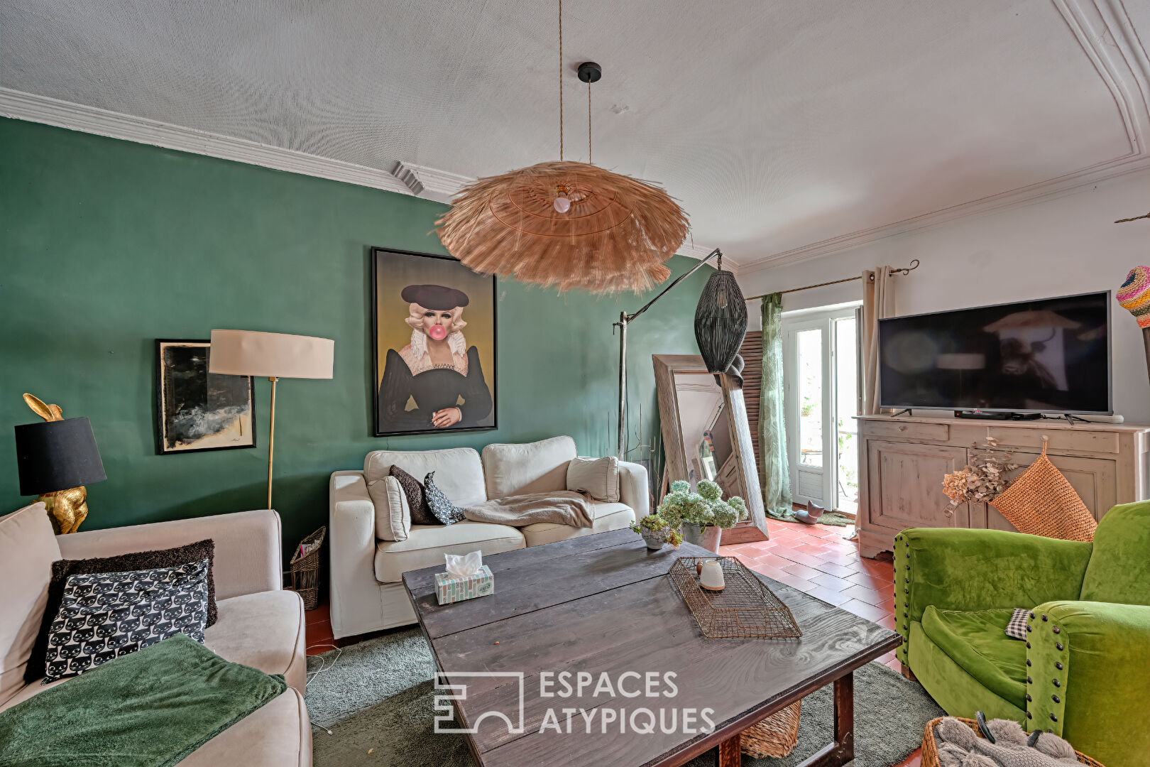 Charming 4-room apartment with balcony